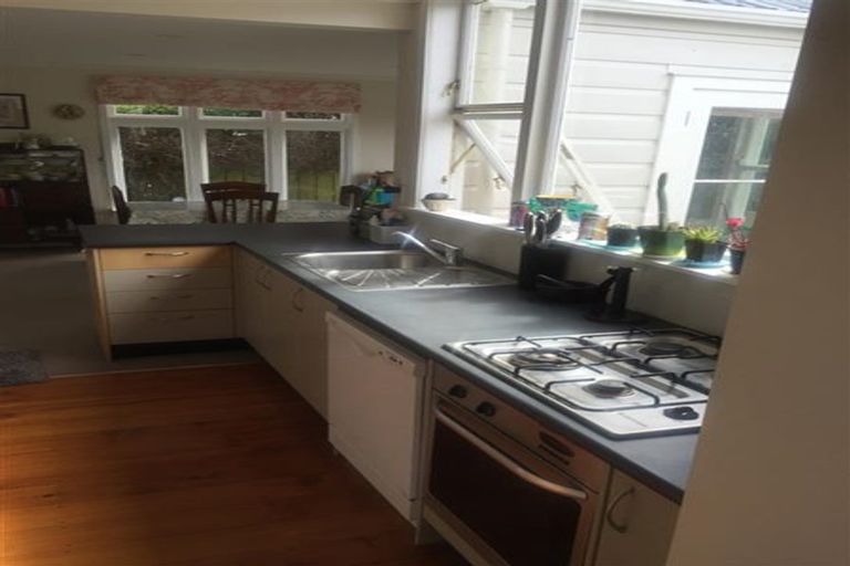 Photo of property in 47 Eden Street, Island Bay, Wellington, 6023