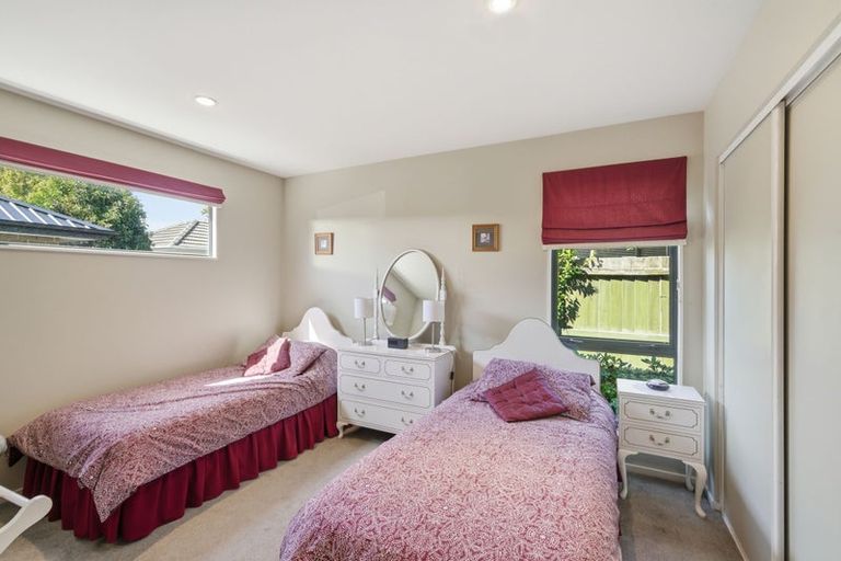 Photo of property in 2/139 Maidstone Road, Ilam, Christchurch, 8041