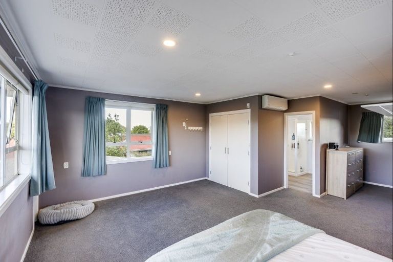 Photo of property in 14 Veronica Avenue, Marewa, Napier, 4110