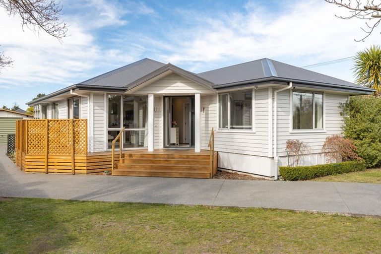 Photo of property in 410 Bower Avenue, Parklands, Christchurch, 8083