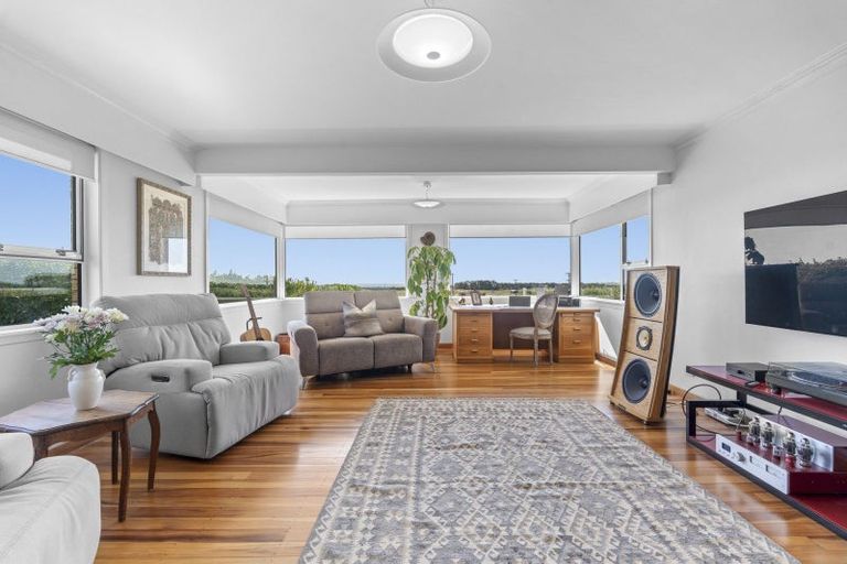 Photo of property in 255 Kaihihi Road, Okato, 4381