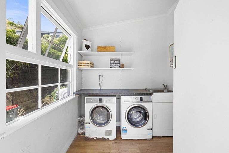 Photo of property in 73 Oranga Street, Westown, New Plymouth, 4310