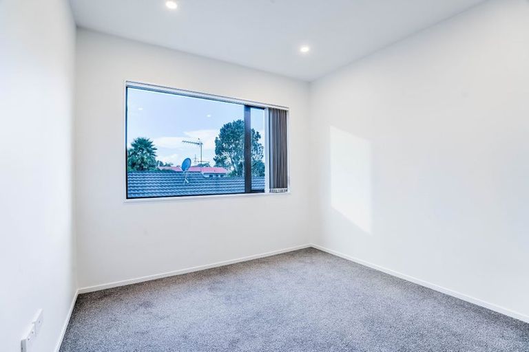 Photo of property in 21/36 Westgate Drive, Westgate, Auckland, 0614
