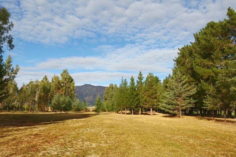 Photo of property in 65 Butterfield Road, Hawea Flat, 9382