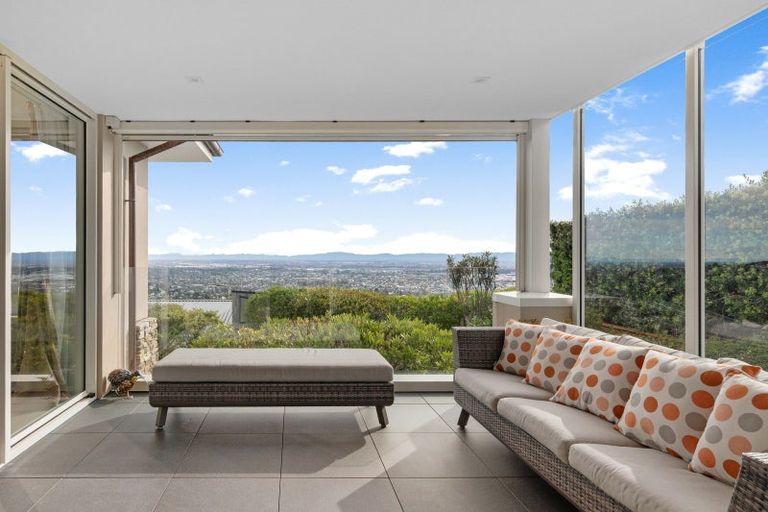 Photo of property in 6 Stonewall Place, Huntsbury, Christchurch, 8022