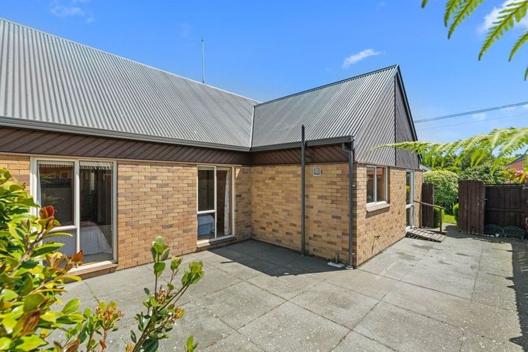 Photo of property in 144 Withells Road, Avonhead, Christchurch, 8042