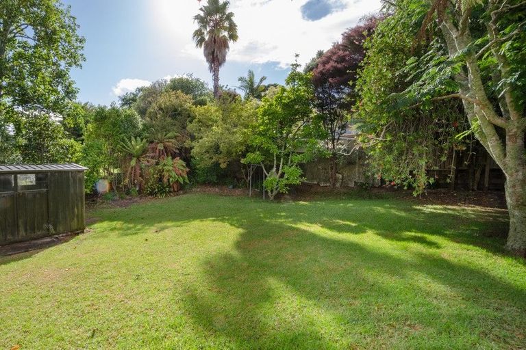 Photo of property in 9 Mcleod Road, Henderson, Auckland, 0612