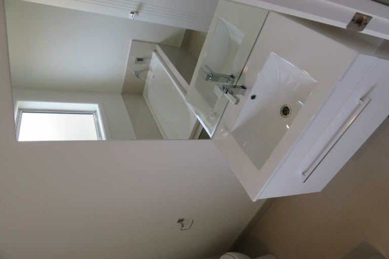 Photo of property in 1/72 Carrington Avenue, Silverdale, Hamilton, 3216