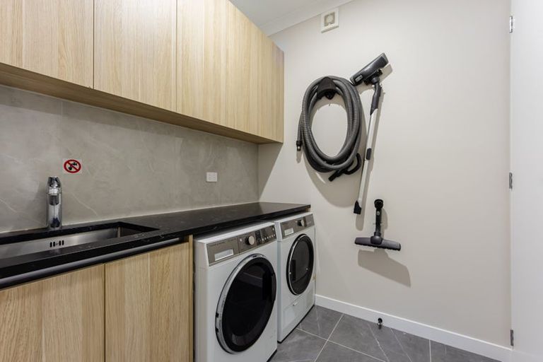 Photo of property in 36 Longshore Drive, Long Bay, Auckland, 0630