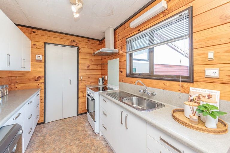 Photo of property in 30 Exeter Crescent, Springvale, Whanganui, 4501