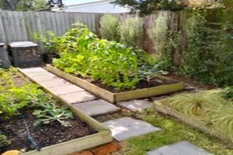 Photo of property in 6 Sevenoaks Drive, Bryndwr, Christchurch, 8053