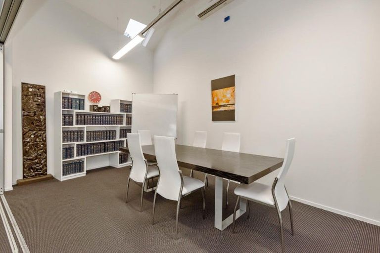 Photo of property in 10b Victoria Road, Devonport, Auckland, 0624