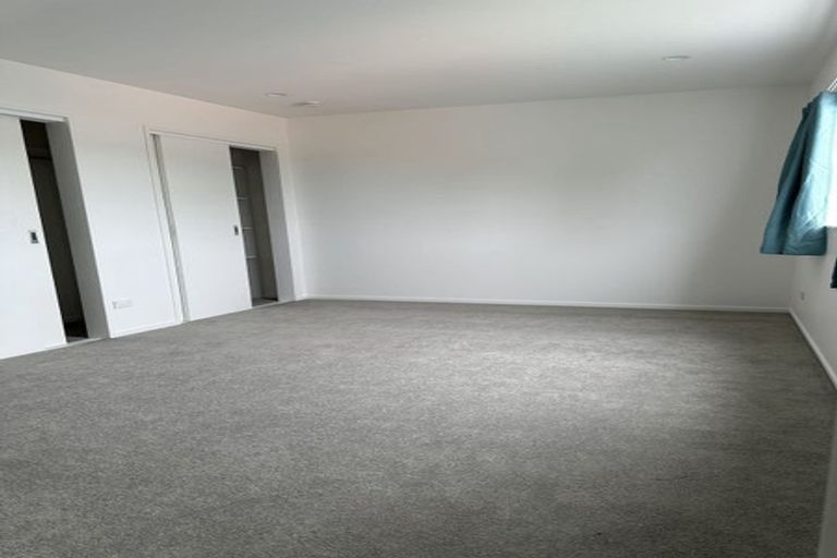 Photo of property in 113e Sycamore Drive, Sunnynook, Auckland, 0620