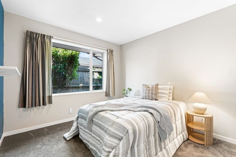 Photo of property in 92 Condell Avenue, Papanui, Christchurch, 8053