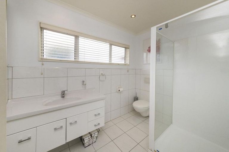 Photo of property in 31 Strachan Way, Highbury, Palmerston North, 4412