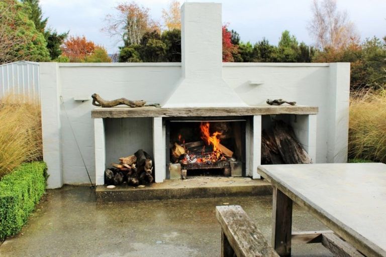 Photo of property in 15 Pompolona Street, Te Anau, 9600