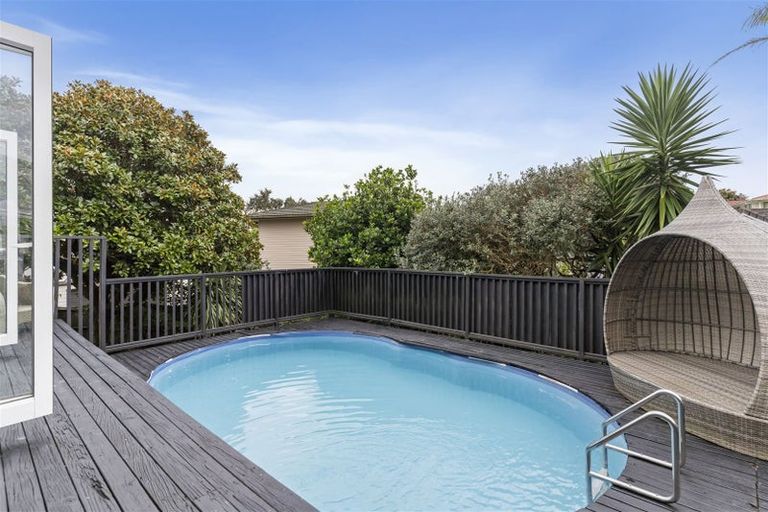 Photo of property in 19 Marendellas Drive, Bucklands Beach, Auckland, 2014