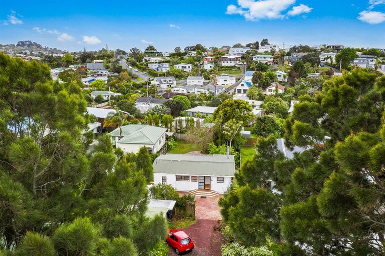 Photo of property in 112b Brightside Road, Stanmore Bay, Whangaparaoa, 0932