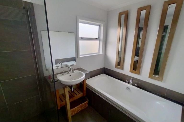 Photo of property in 5 Hurley Place, Awapuni, Palmerston North, 4412