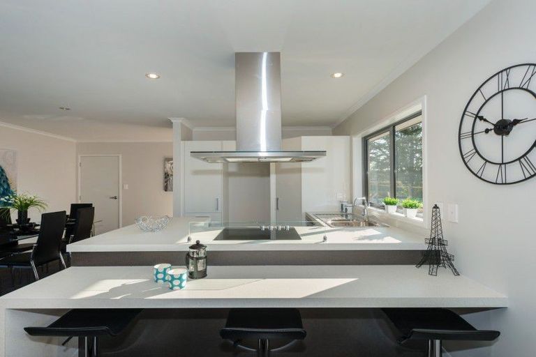 Photo of property in 45c Tuhikaramea Road, Dinsdale, Hamilton, 3204