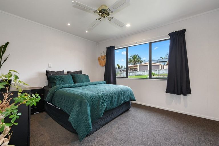 Photo of property in 28 Rosehill Place, Nawton, Hamilton, 3200