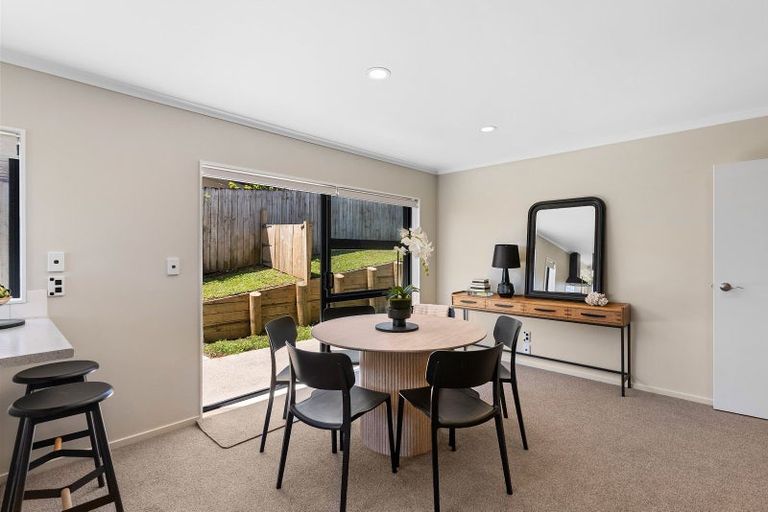 Photo of property in 79 Kirikiri Drive, Papakura, 2110