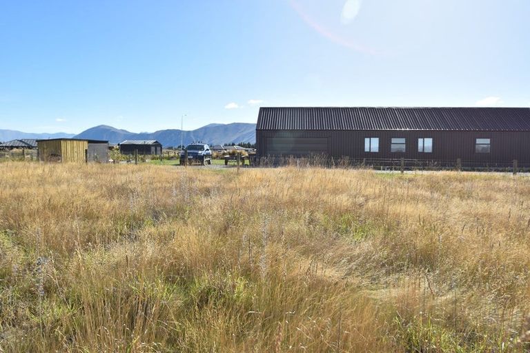 Photo of property in 16 Temple Drive, Twizel, 7901