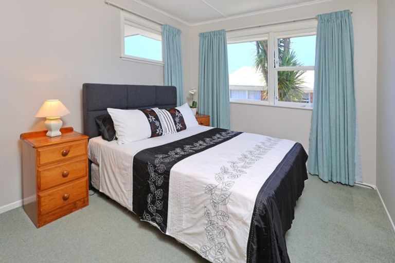 Photo of property in 3 Tracey Terrace, Te Atatu South, Auckland, 0602