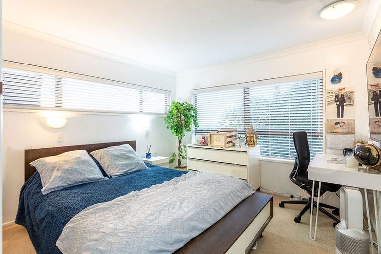 Photo of property in 8 Dunolly Place, Pukekohe, 2120