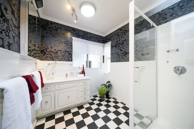 Photo of property in 3 Coronet Place, Awapuni, Palmerston North, 4412