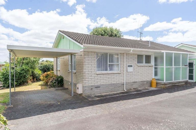 Photo of property in 7 Magenta Place, Dinsdale, Hamilton, 3204