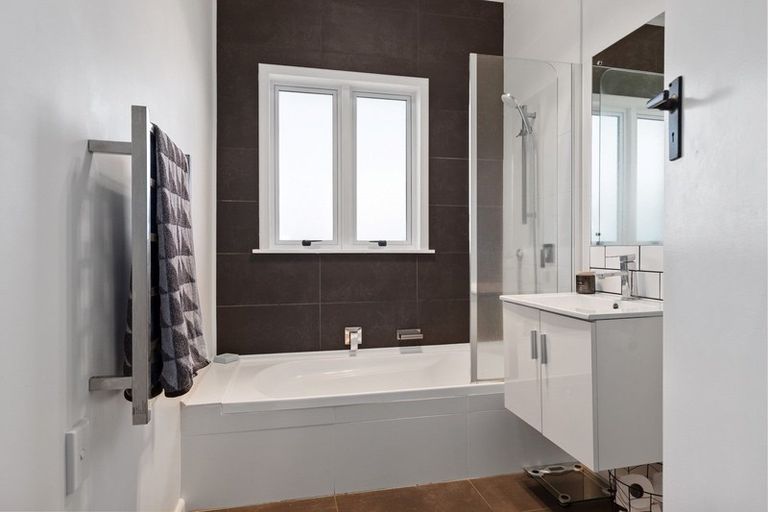 Photo of property in 22 Coronation Road, Morrinsville, 3300