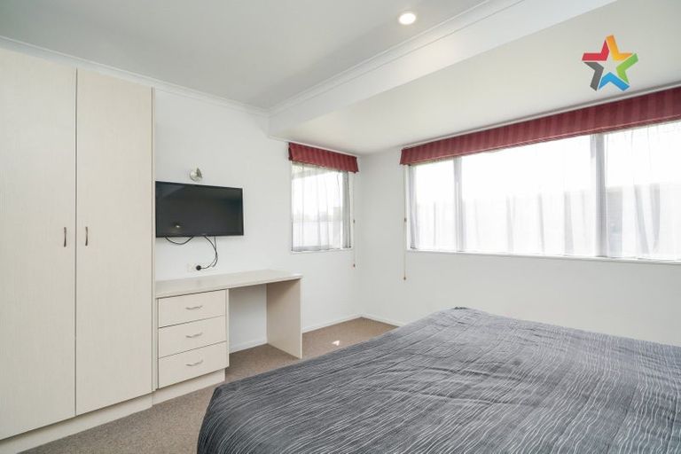 Photo of property in 8a-d Camden Street, Turnbull Thomson Park, Invercargill, 9810
