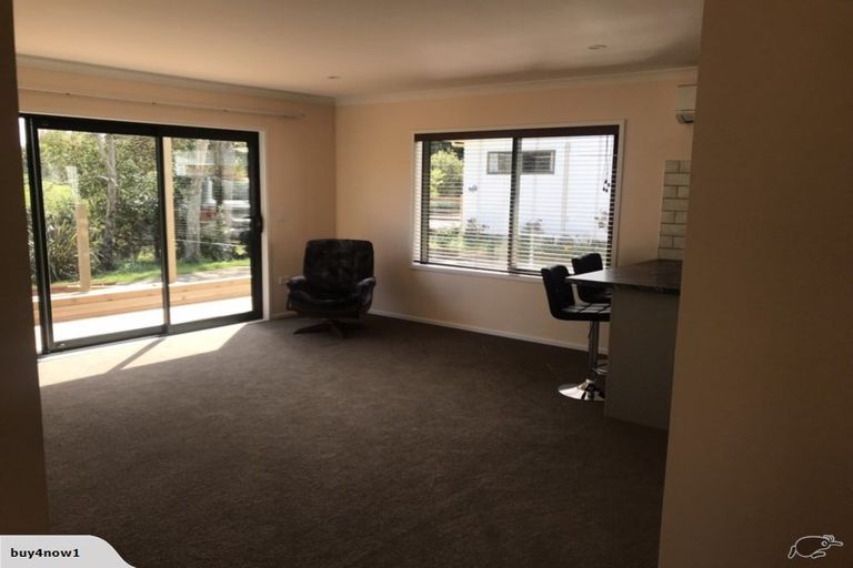 Photo of property in 133 Codlin Road, Waiuku, 2682