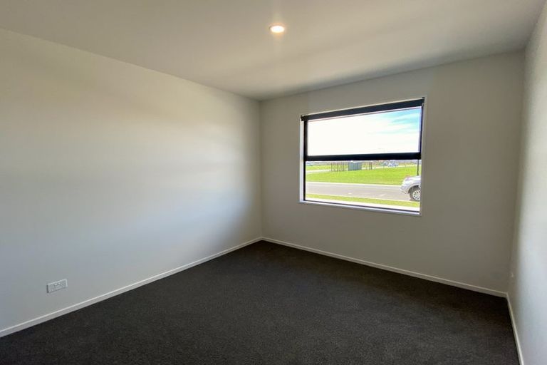 Photo of property in 14 Busby Way, Rolleston, 7614