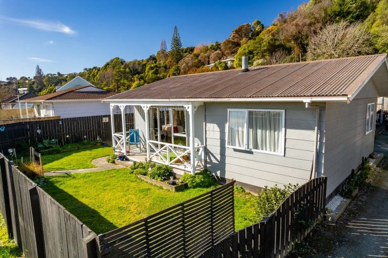 Photo of property in 1/165 Tahunanui Drive, Tahunanui, Nelson, 7011