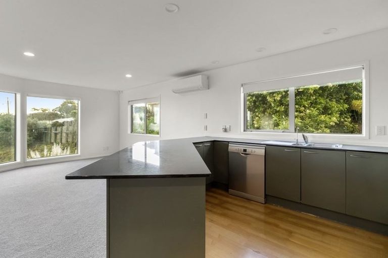 Photo of property in 3/4 Huka Road, Birkenhead, Auckland, 0626