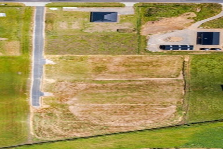 Photo of property in 36 Monmouth Road, Pembroke, Stratford, 4394