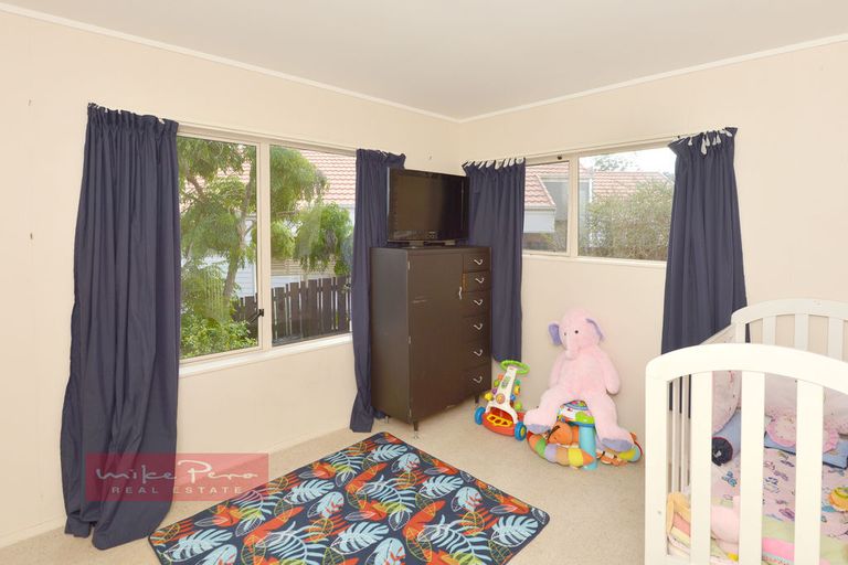 Photo of property in 6 Howards Way, Te Kamo, Whangarei, 0112