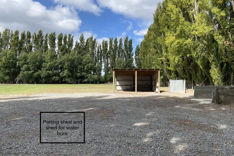 Photo of property in 426 Sawyers Arms Road, Harewood, Christchurch, 8051