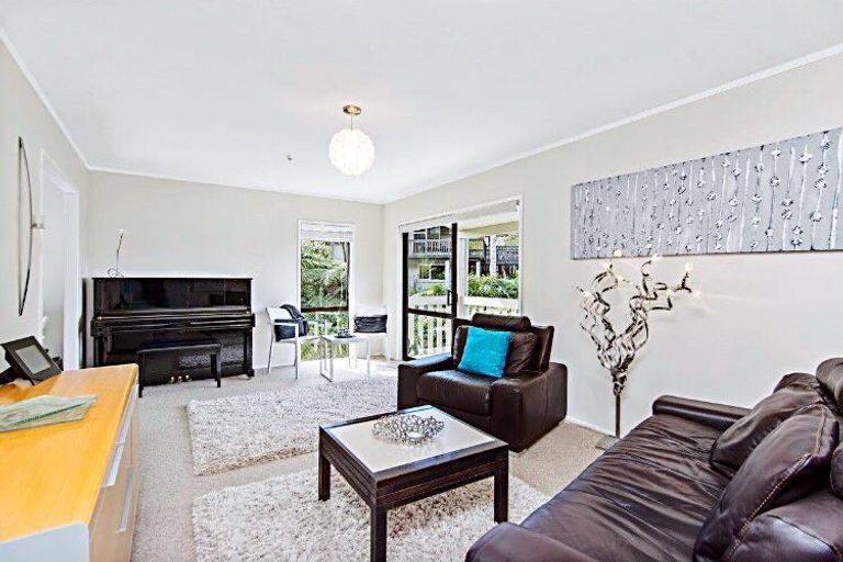 Photo of property in 29 Flavia Close, Torbay, Auckland, 0630