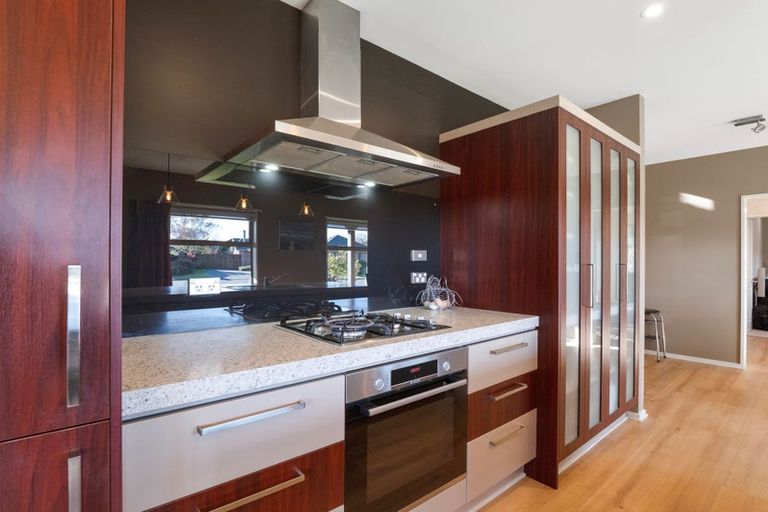 Photo of property in 16 Heathridge Place, Lincoln, 7608
