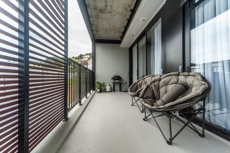 Photo of property in 104/11 Jean Caldwell Way, Island Bay, 6023