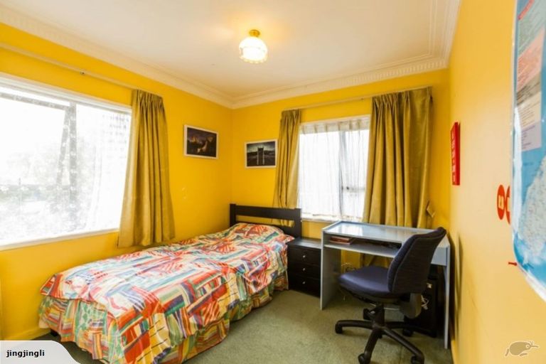 Photo of property in 95 Clovelly Road, Bucklands Beach, Auckland, 2012