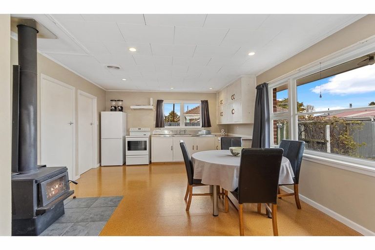 Photo of property in 17 Blankney Street, Hornby, Christchurch, 8042