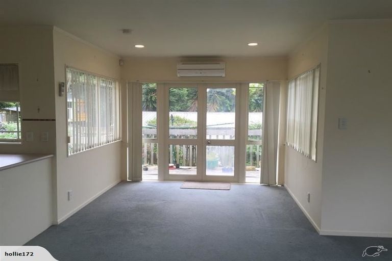 Photo of property in 37a Roys Road, Weymouth, Auckland, 2103