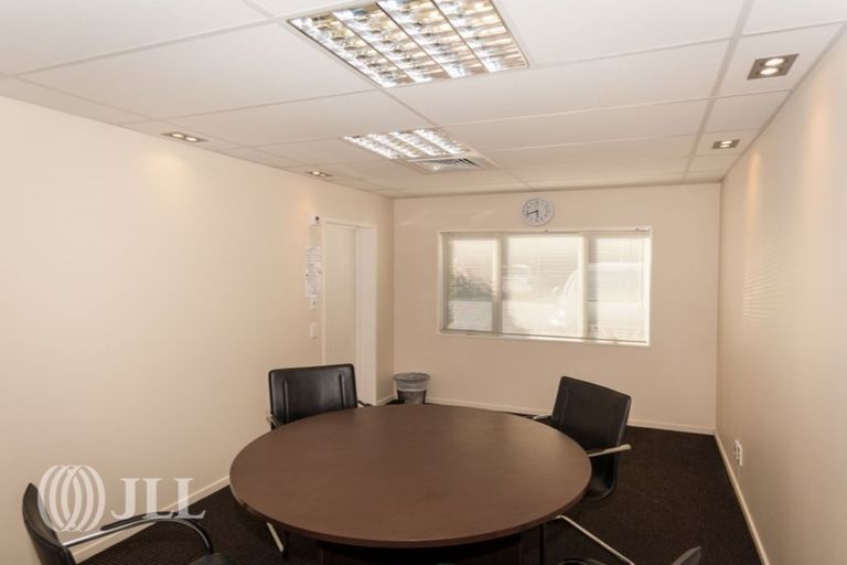 Photo of property in 48 Lismore Street, Merrilands, New Plymouth, 4312