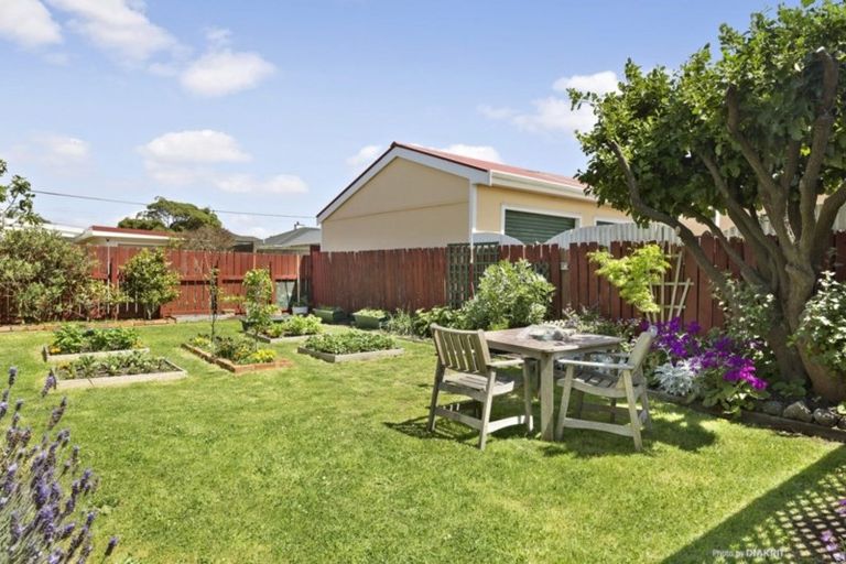 Photo of property in 48 Ellesmere Avenue, Miramar, Wellington, 6022