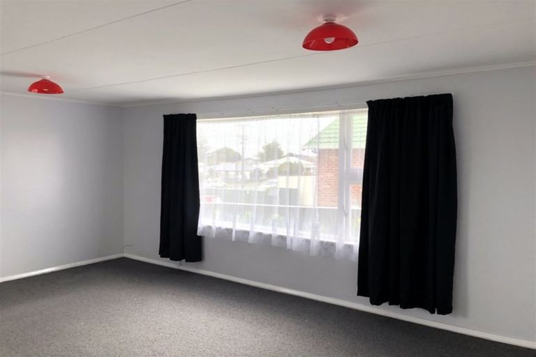 Photo of property in 180 Puriri Street, Castlecliff, Whanganui, 4501
