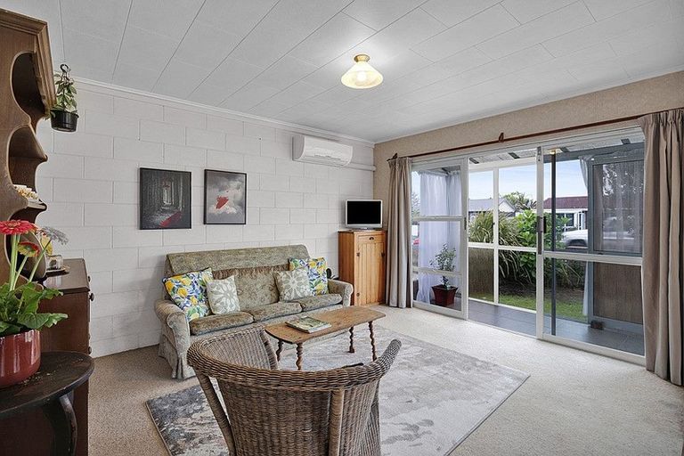 Photo of property in 188a Brooklands Road, Vogeltown, New Plymouth, 4310